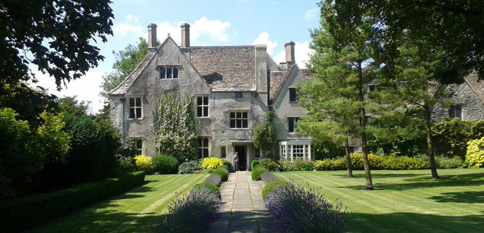 Avebury Manor